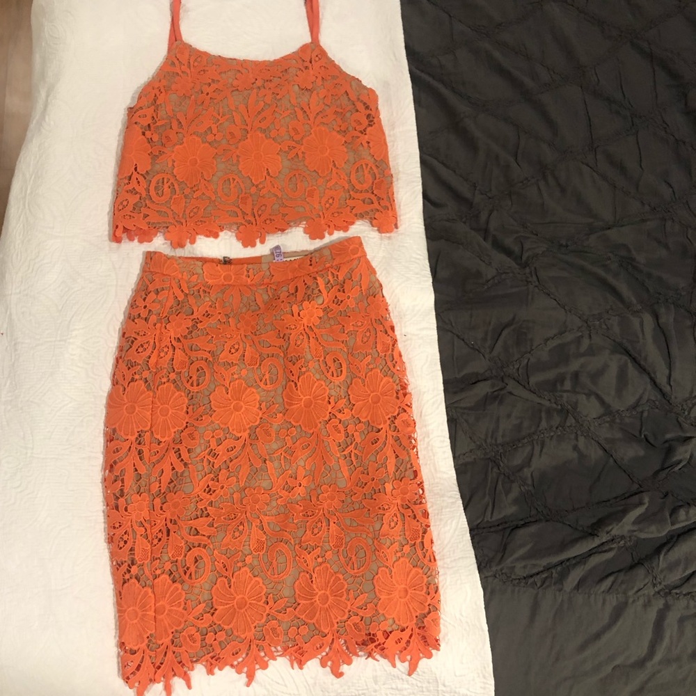 Two piece set